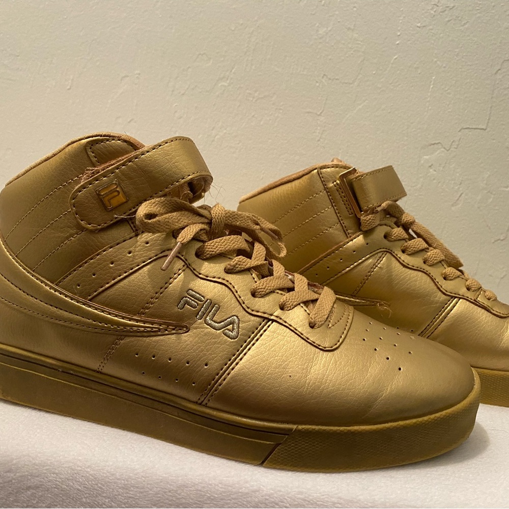 Unisex gold high top Fila sneakers - Picture 2 of 11